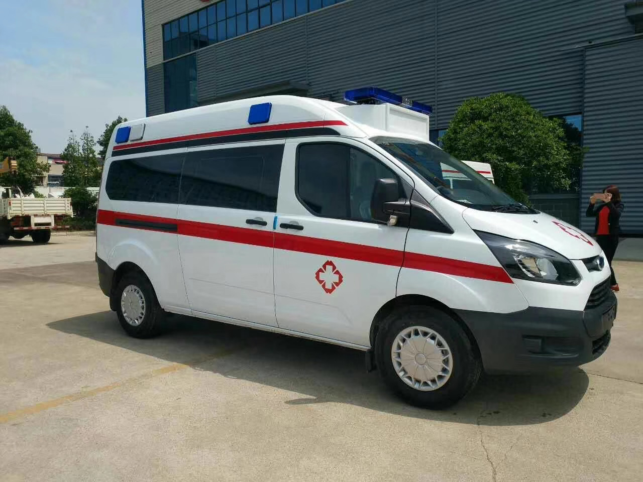 新兴县出院转院救护车